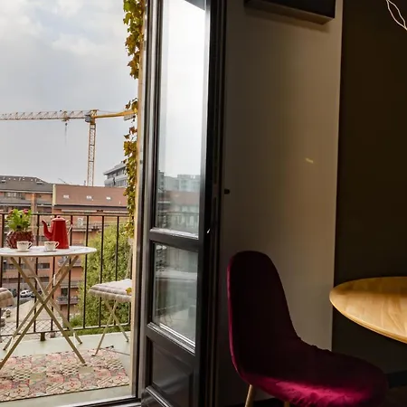 Luminoso A 5 Min Da Porta Nuova Апартаменты *