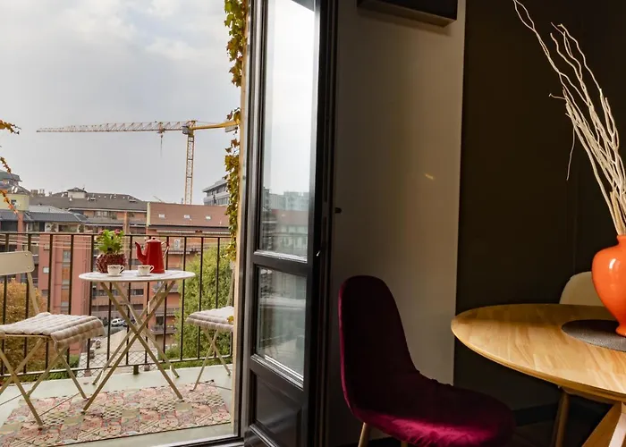 Luminoso A 5 Min Da Porta Nuova Apartman *